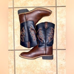 Magellan Toddler Cowboy Boots Size 12 worn maybe 3x’s.